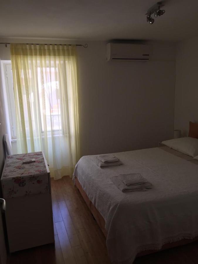 Apartment Elena Rooms Split Eksteriør bilde